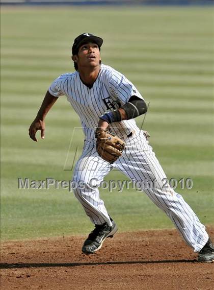 Thumbnail 3 in Dana Hills vs. El Dorado (CIF SS D1 Playoffs) photogallery.
