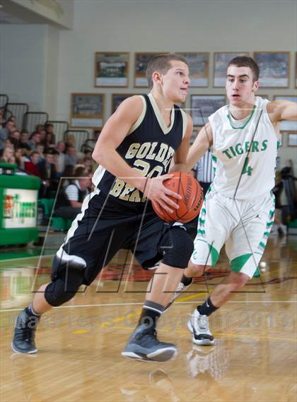 Thumbnail 2 in Triton Central vs. Shelbyville photogallery.