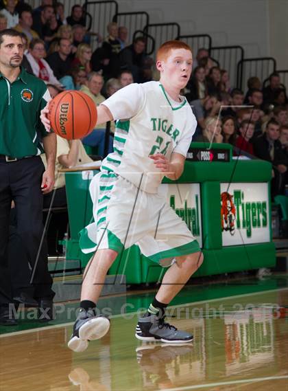 Thumbnail 2 in Triton Central vs. Shelbyville photogallery.