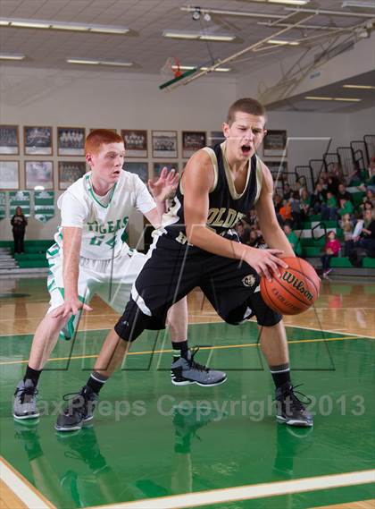 Thumbnail 2 in Triton Central vs. Shelbyville photogallery.