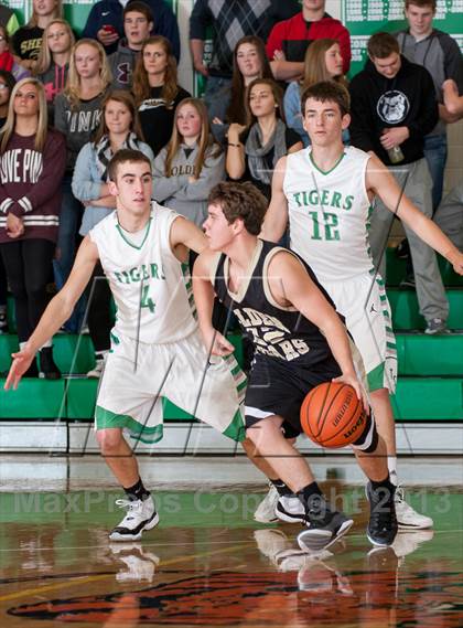 Thumbnail 2 in Triton Central vs. Shelbyville photogallery.