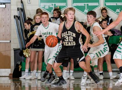 Thumbnail 2 in Triton Central vs. Shelbyville photogallery.