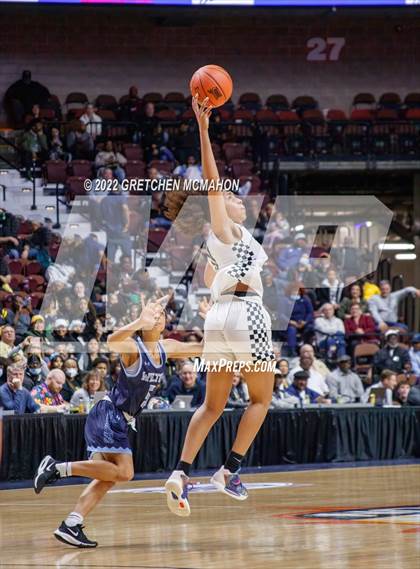 Thumbnail 3 in Wilton vs. East Hartford (CIAC Class LL Final) photogallery.
