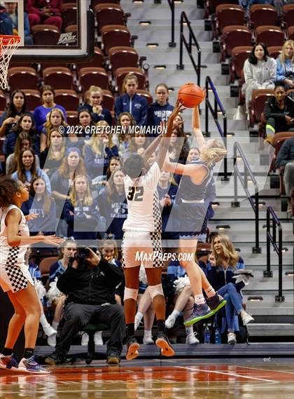 Thumbnail 1 in Wilton vs. East Hartford (CIAC Class LL Final) photogallery.