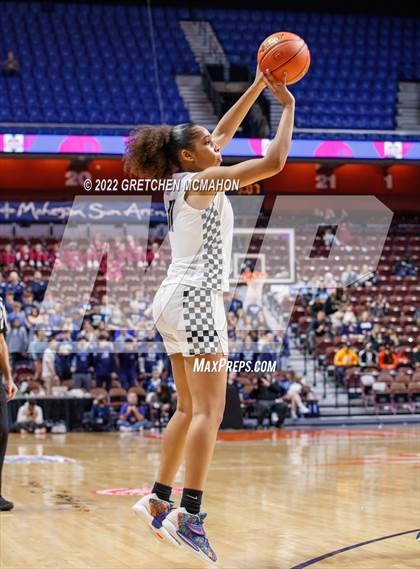 Thumbnail 2 in Wilton vs. East Hartford (CIAC Class LL Final) photogallery.