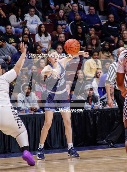 Thumbnail 1 in Wilton vs. East Hartford (CIAC Class LL Final) photogallery.