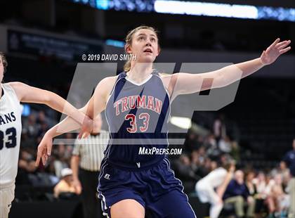 Thumbnail 2 in Lee's Summit West vs. Truman (MSHSAA Class 5 Sectional) photogallery.
