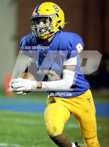 Thumbnail 3 in Middletown vs. Wyomissing (PIAA 3A First Round Playoff) photogallery.