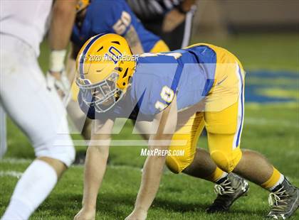 Thumbnail 1 in Middletown vs. Wyomissing (PIAA 3A First Round Playoff) photogallery.