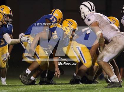 Thumbnail 1 in Middletown vs. Wyomissing (PIAA 3A First Round Playoff) photogallery.