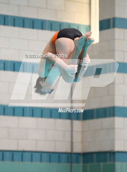 Thumbnail 2 in NCHSAA 3A State Diving Championships photogallery.