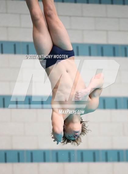 Thumbnail 3 in NCHSAA 3A State Diving Championships photogallery.