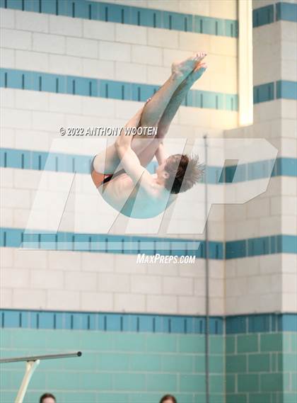 Thumbnail 2 in NCHSAA 3A State Diving Championships photogallery.