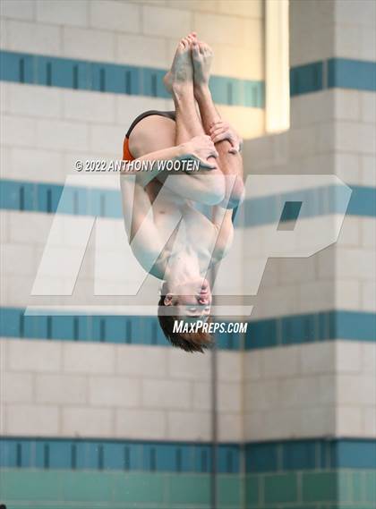 Thumbnail 1 in NCHSAA 3A State Diving Championships photogallery.