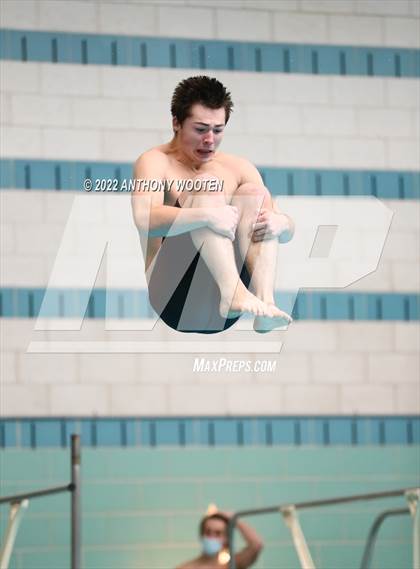 Thumbnail 2 in NCHSAA 3A State Diving Championships photogallery.