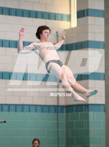 Thumbnail 2 in NCHSAA 3A State Diving Championships photogallery.