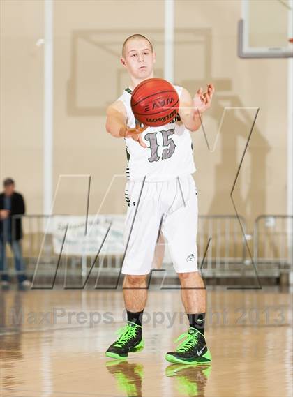 Thumbnail 3 in Mainland Regional vs Penns Grove (Wildwood Boardwalk Classic) photogallery.