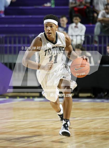Thumbnail 2 in IMG Academy vs. Mariner (City of Palms Classic) photogallery.