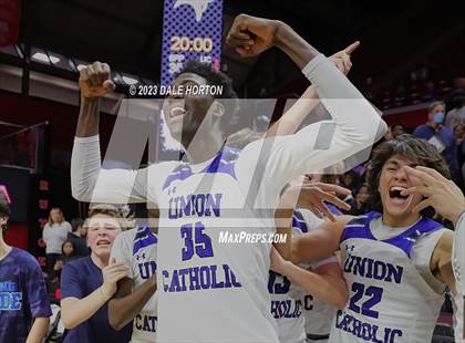 Thumbnail 1 in St. Peter's Prep vs. Union Catholic photogallery.