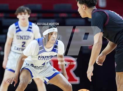 Thumbnail 3 in St. Peter's Prep vs. Union Catholic photogallery.