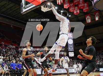 Thumbnail 2 in St. Peter's Prep vs. Union Catholic photogallery.