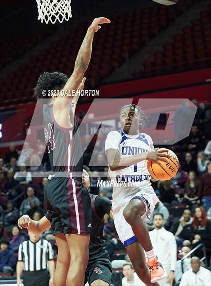 Thumbnail 2 in St. Peter's Prep vs. Union Catholic photogallery.