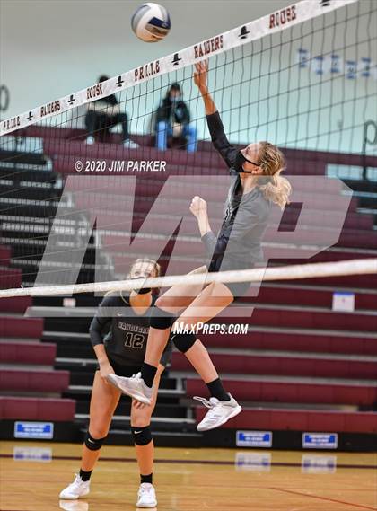 Thumbnail 1 in Vandegrift @ Rouse photogallery.