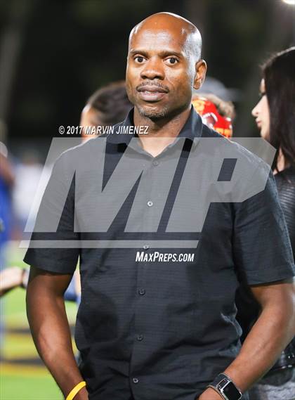 Thumbnail 3 in Calabasas vs Valencia  photogallery.