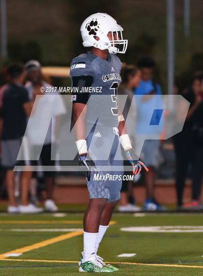 Thumbnail 3 in Calabasas vs Valencia  photogallery.