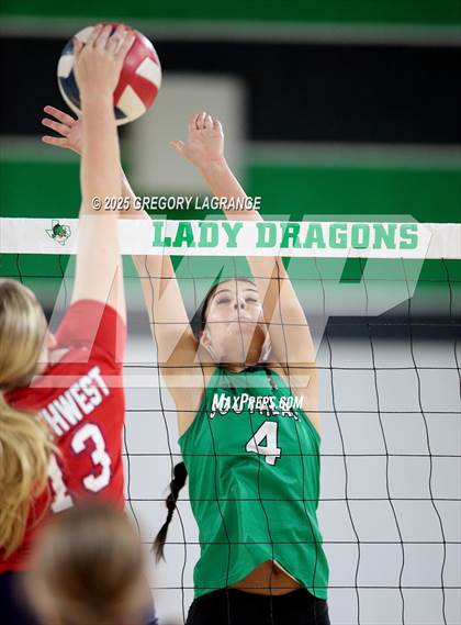 Thumbnail 3 in Northwest vs Southlake Carroll photogallery.
