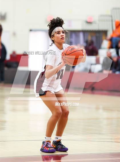 Thumbnail 1 in Middletown @ Kingston (Section 9 Class AA Quarterfinal) photogallery.
