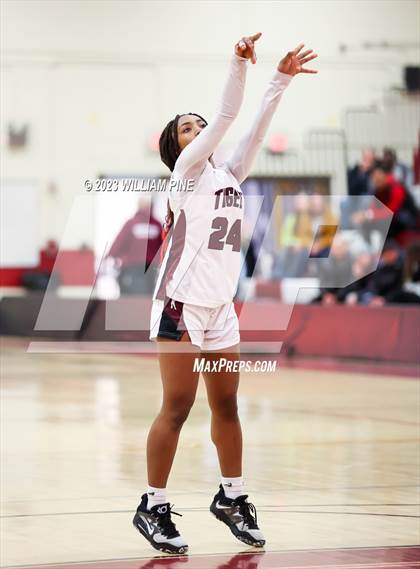 Thumbnail 2 in Middletown @ Kingston (Section 9 Class AA Quarterfinal) photogallery.