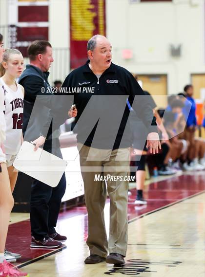 Thumbnail 1 in Middletown @ Kingston (Section 9 Class AA Quarterfinal) photogallery.