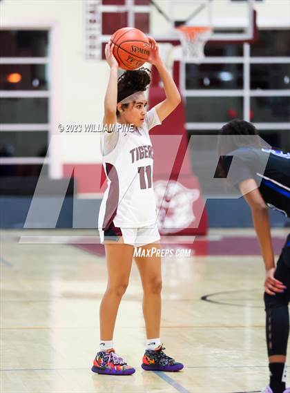 Thumbnail 2 in Middletown @ Kingston (Section 9 Class AA Quarterfinal) photogallery.