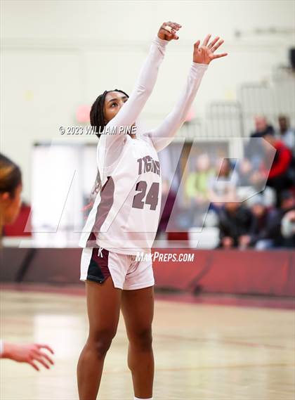 Thumbnail 2 in Middletown @ Kingston (Section 9 Class AA Quarterfinal) photogallery.