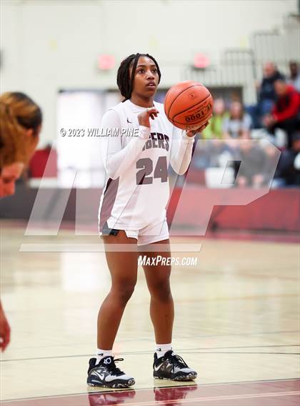 Thumbnail 1 in Middletown @ Kingston (Section 9 Class AA Quarterfinal) photogallery.