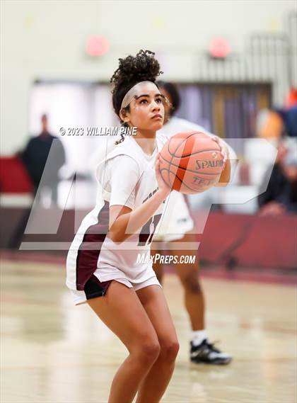 Thumbnail 2 in Middletown @ Kingston (Section 9 Class AA Quarterfinal) photogallery.