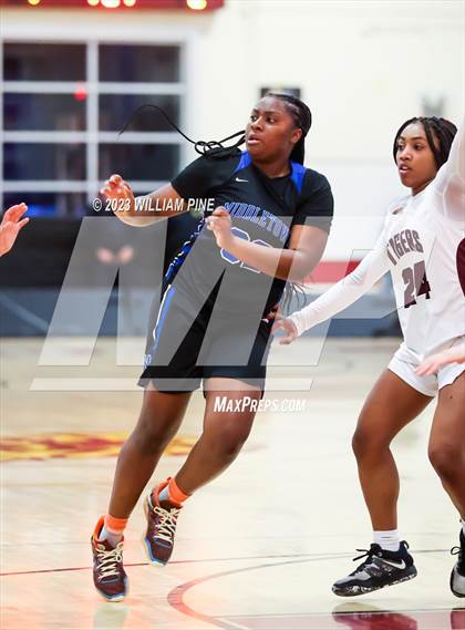 Thumbnail 2 in Middletown @ Kingston (Section 9 Class AA Quarterfinal) photogallery.