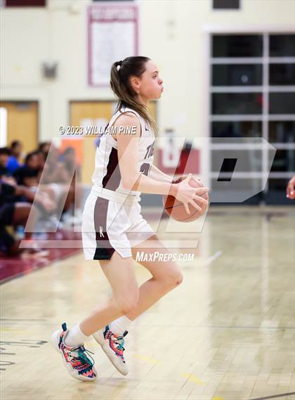 Thumbnail 3 in Middletown @ Kingston (Section 9 Class AA Quarterfinal) photogallery.