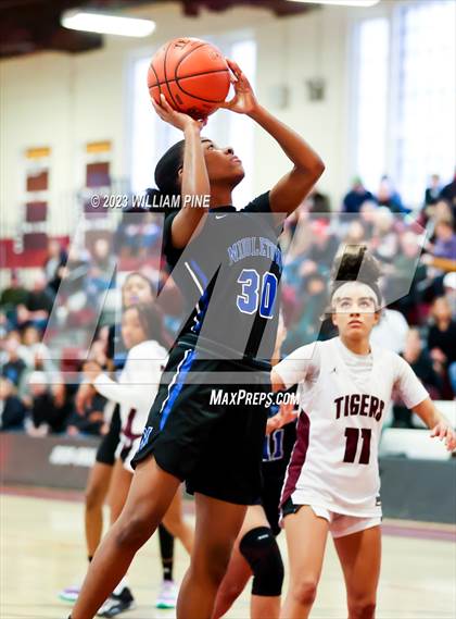 Thumbnail 2 in Middletown @ Kingston (Section 9 Class AA Quarterfinal) photogallery.