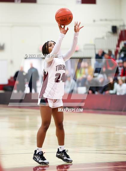 Thumbnail 1 in Middletown @ Kingston (Section 9 Class AA Quarterfinal) photogallery.