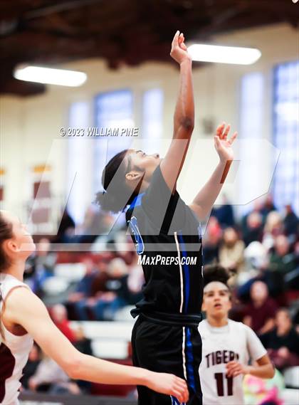 Thumbnail 2 in Middletown @ Kingston (Section 9 Class AA Quarterfinal) photogallery.