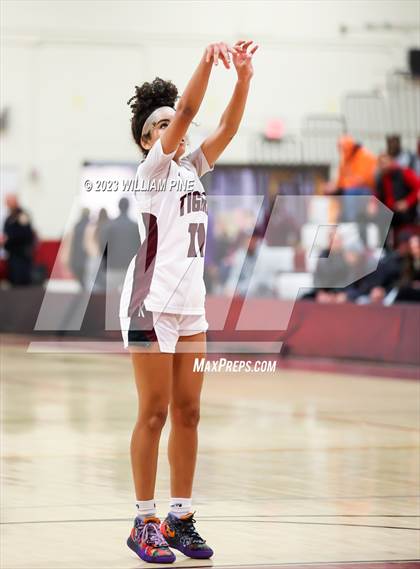 Thumbnail 3 in Middletown @ Kingston (Section 9 Class AA Quarterfinal) photogallery.