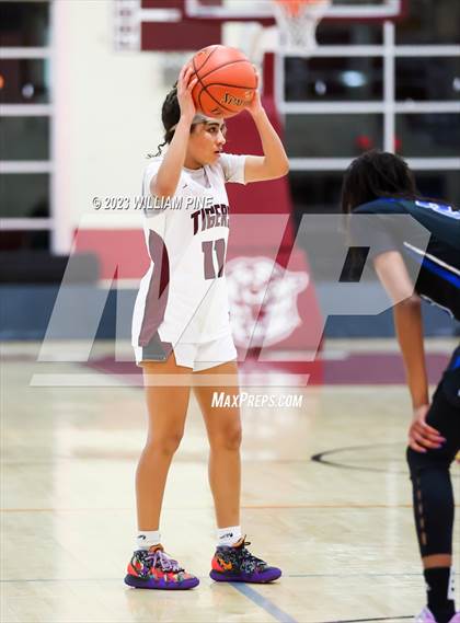 Thumbnail 3 in Middletown @ Kingston (Section 9 Class AA Quarterfinal) photogallery.