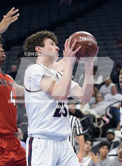 Thumbnail 3 in View Park vs. Stuart Hall (CIF State D4 Final) photogallery.