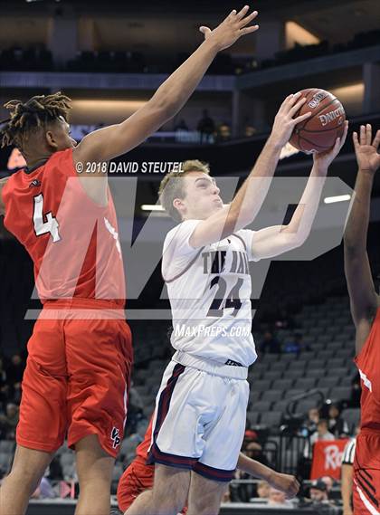 Thumbnail 1 in View Park vs. Stuart Hall (CIF State D4 Final) photogallery.