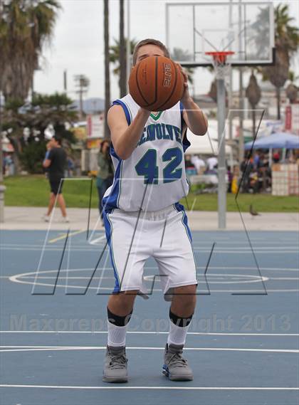 Thumbnail 1 in Oakwood vs. Pacifica Christian (@ Venice Beach) photogallery.