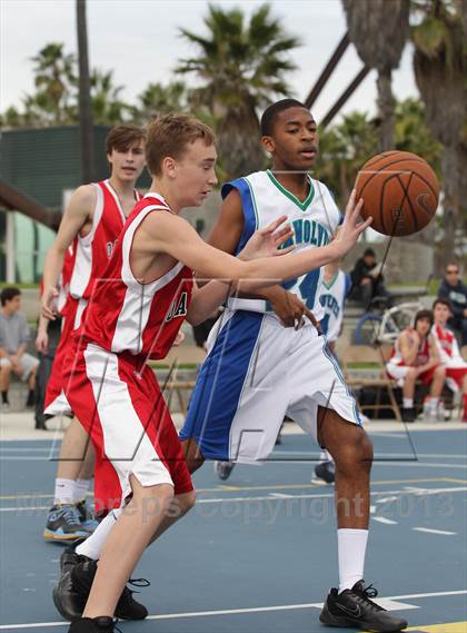 Thumbnail 2 in Oakwood vs. Pacifica Christian (@ Venice Beach) photogallery.