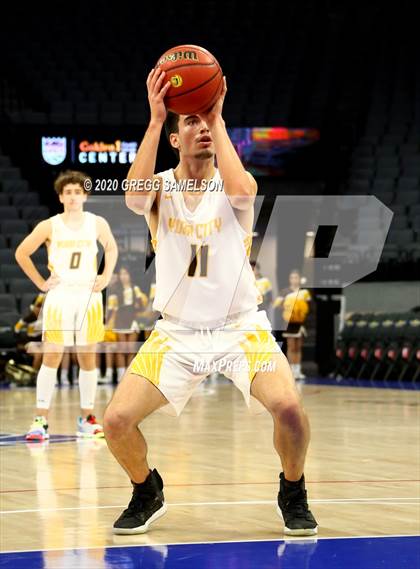 Thumbnail 2 in Monterey Trail vs Yuba City @ Golden 1 Center photogallery.
