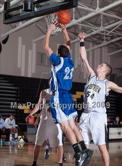 Thumbnail 1 in Temescal Canyon vs Westview (MaxPreps Holiday Classic) photogallery.
